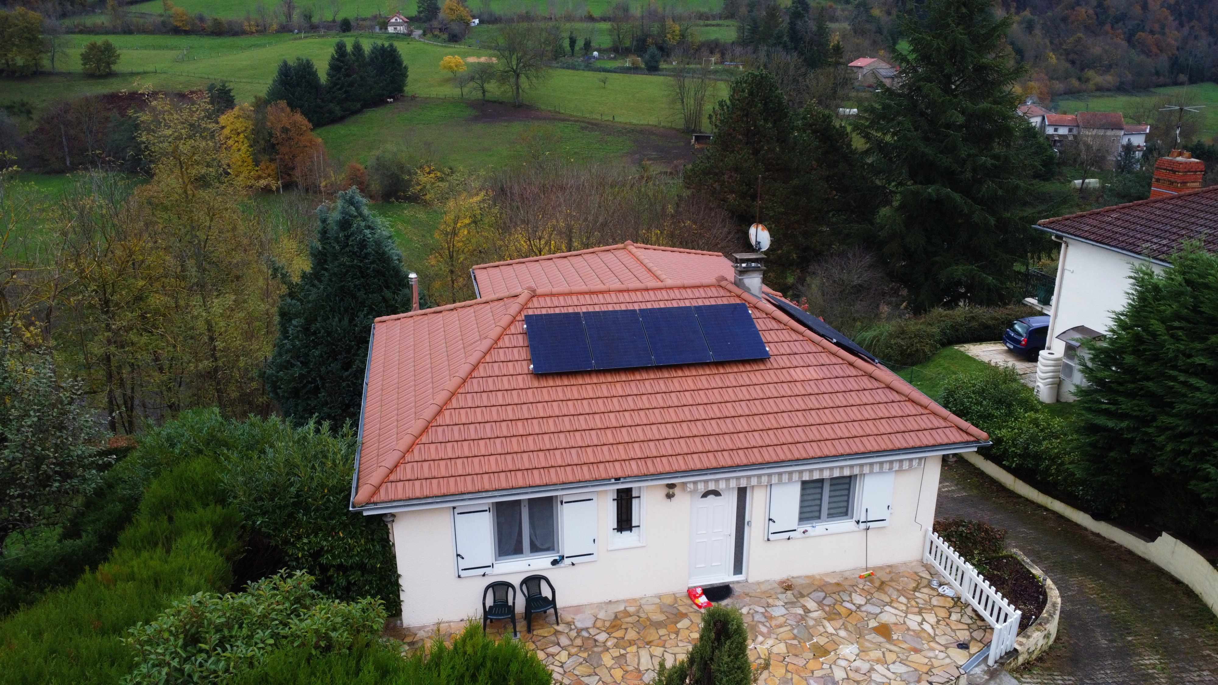 Nouvelle installation solaire photovoltaïque à Pont Salomon